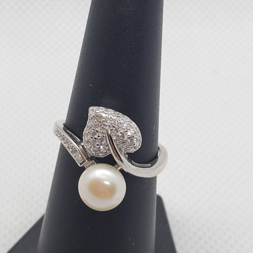 Sterling Silver 925 Rhodium Plated Pearl and CZ Heart and Flower Leaf Ring - Picture 2 of 10